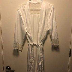 Iris & Lilly Women's Satin Kimono Dressing Gown